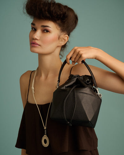 夜のディナーへ<br>大人バカンススタイル