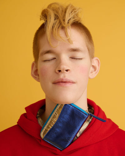 ブラウンムードに<br>差し色を