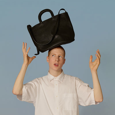 <numeri> Base Bucket Tote / Black