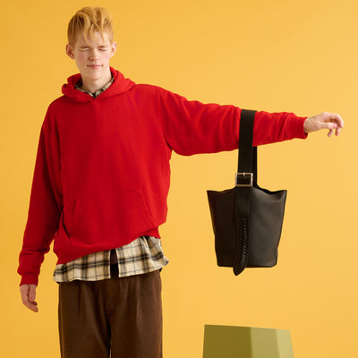 <BLACK IVORY> V / Black