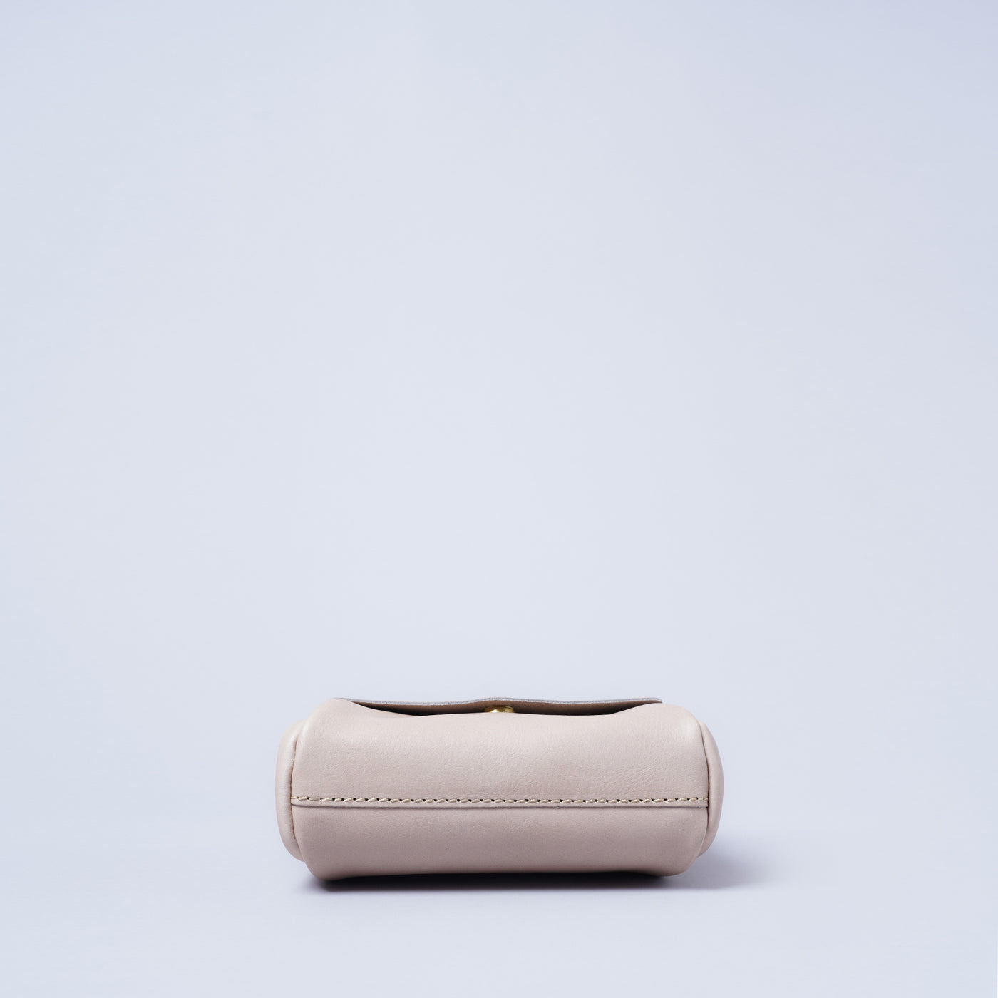 ＜kissora＞Epica 隨身包/藏青色