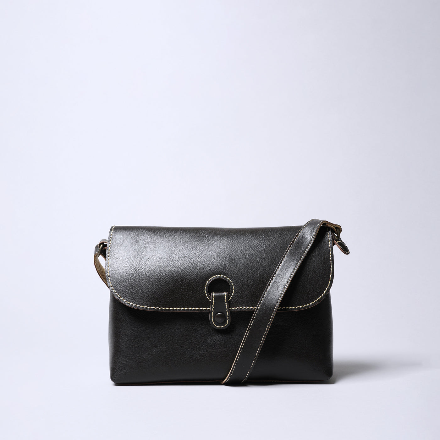 <Laisser Faire> Wolf Shoulder Bag / Black