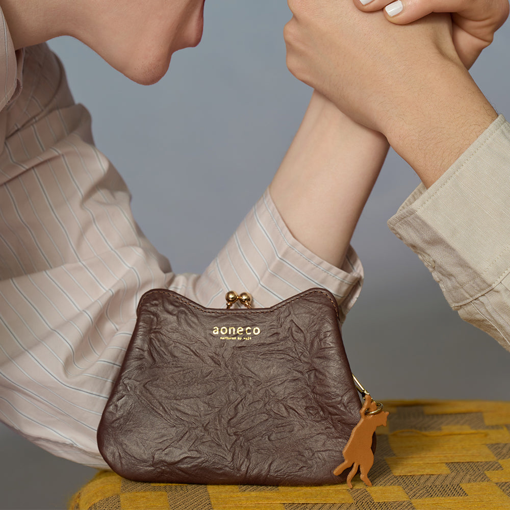 <aoneco> Kiss Lock Mini Wallet / Mahogany Brown