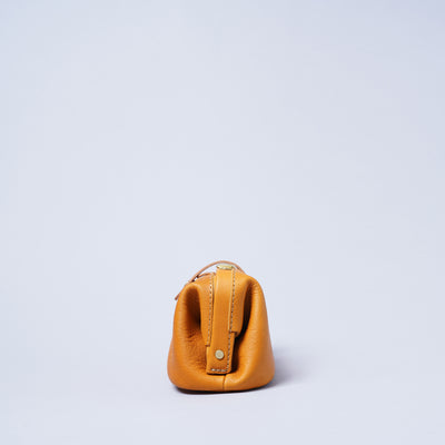<kissora> Epika Shoulder Bag with Clasp Opening / Yellow