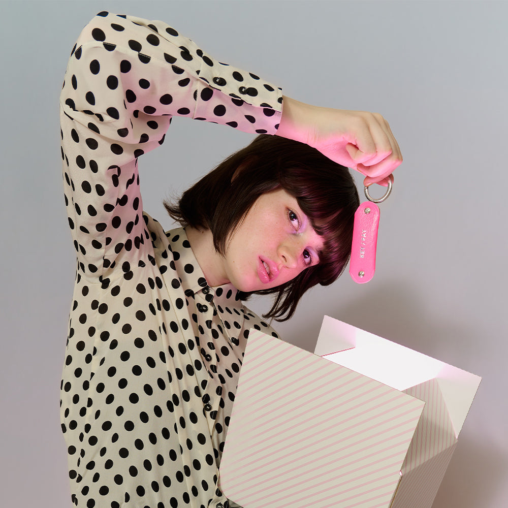 ＜1/2HALF＞NEON LEATHER KEY/PAY/粉紅色