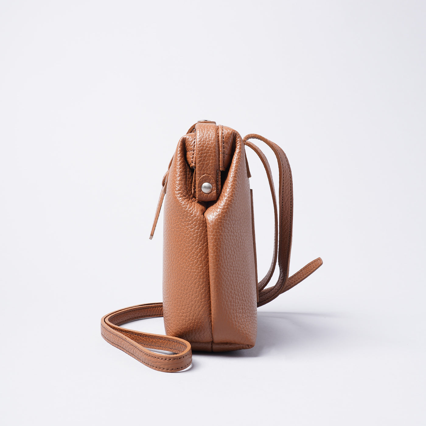 <Atelier Nuu> parcel mist Dulles Crossbody  / Pistachio