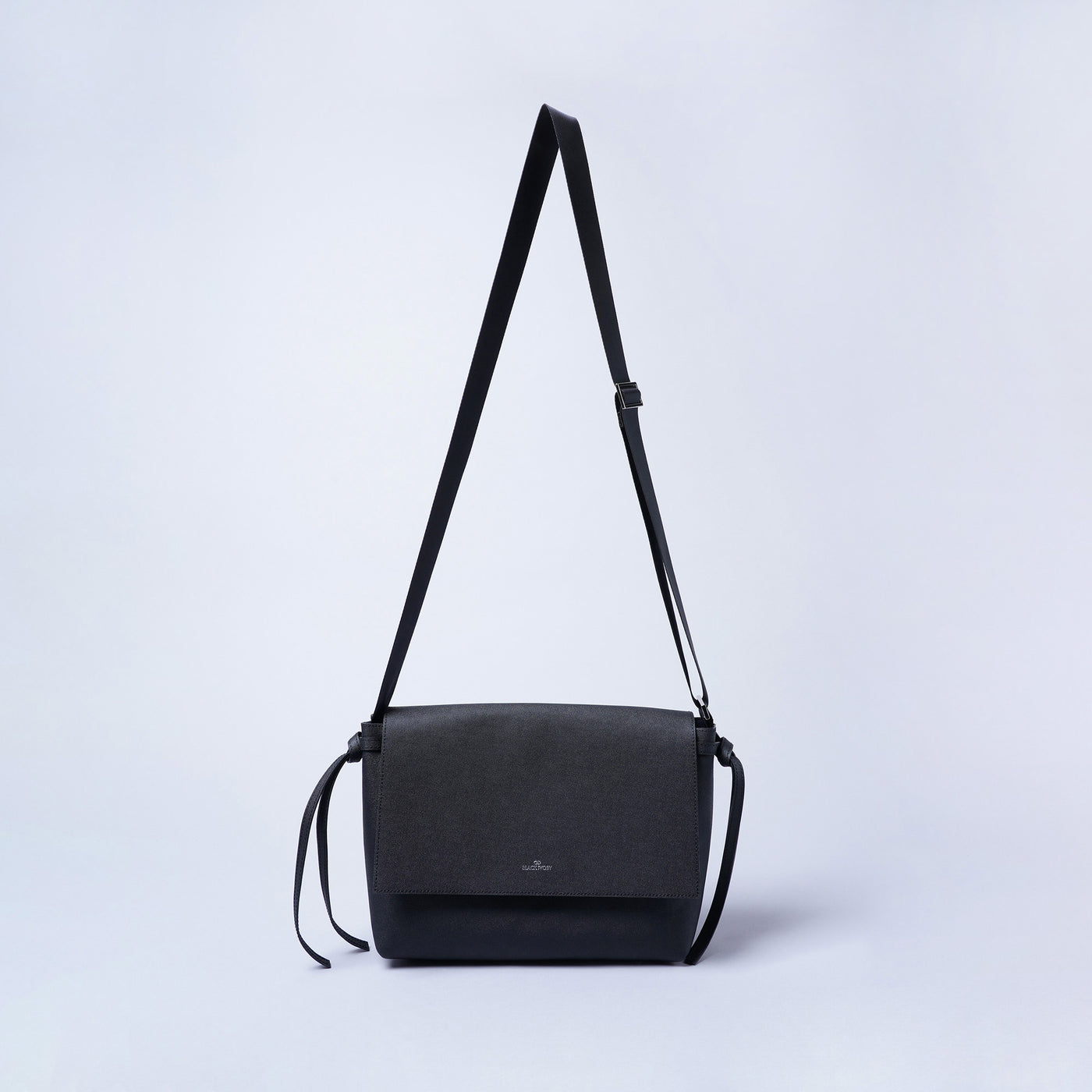 ＜ブラックアイボリー＞Square（スクエア）/ブラック