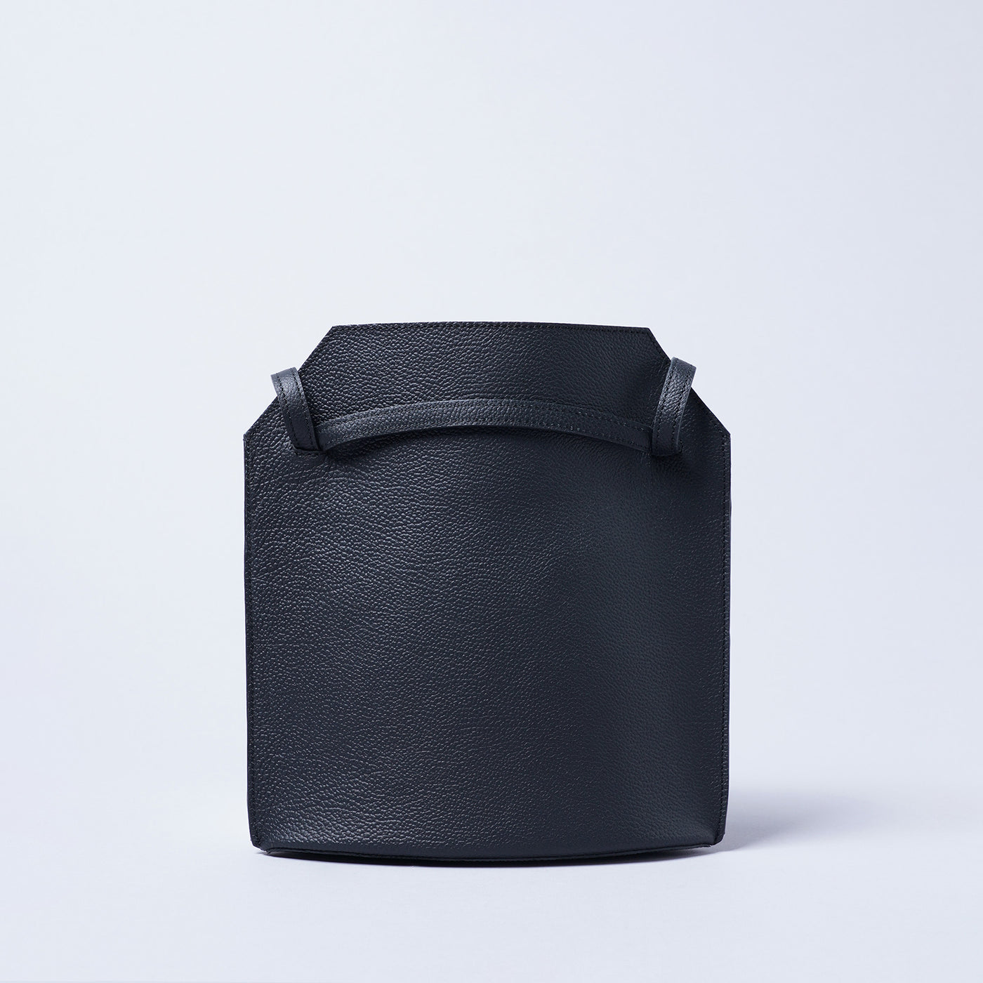 ＜BLACK IVORY＞Nem/黑色