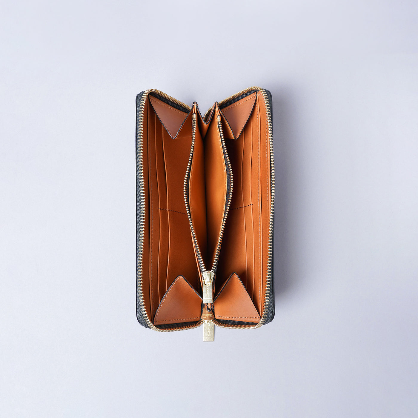 <CRAFSTO>  Bridle Leather Round Zip Long Wallet / Black