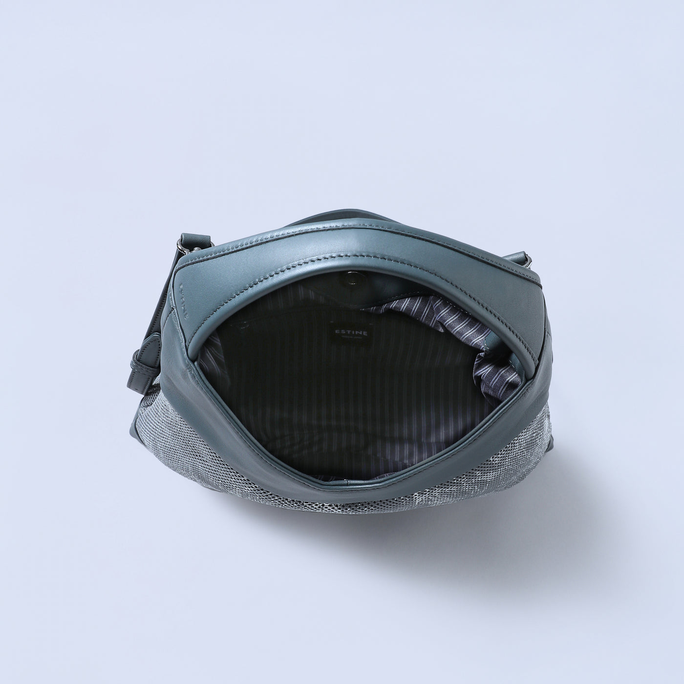 ＜エスティーヌ＞オブリークシリーズ 2WAYショルダーバッグ/グレー