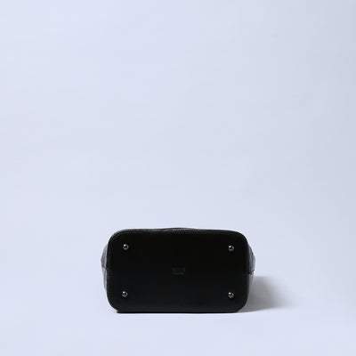 ＜エスティーヌ＞ノワリズムシリーズ レザー2WAYトートバッグ/ブラック