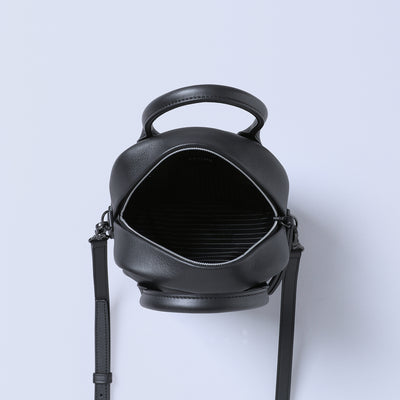 ＜ESTINE＞Minula系列 兩用皮革方形包/黑色