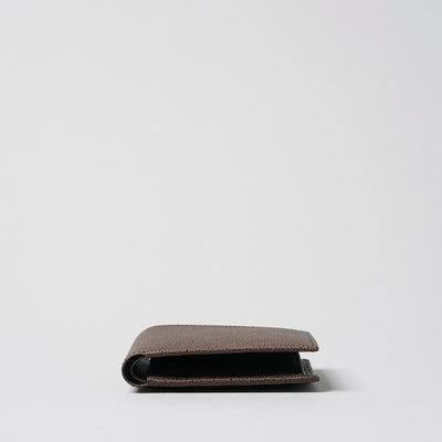 <Hawk Feathers>  Kuro-zan Leather Lacquered Bifold Wallet / Chocolate