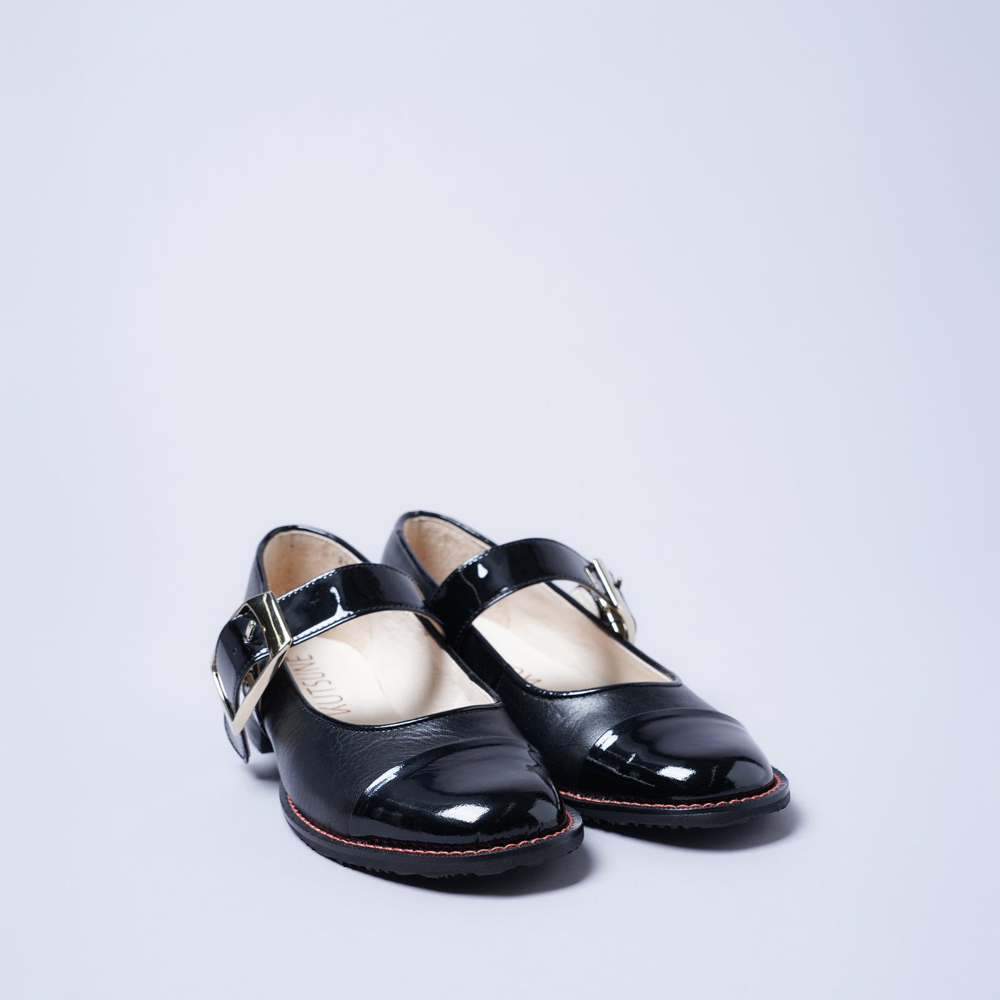 ＜KUTSUNE＞BIG BIJOU PUMPS/黑色
