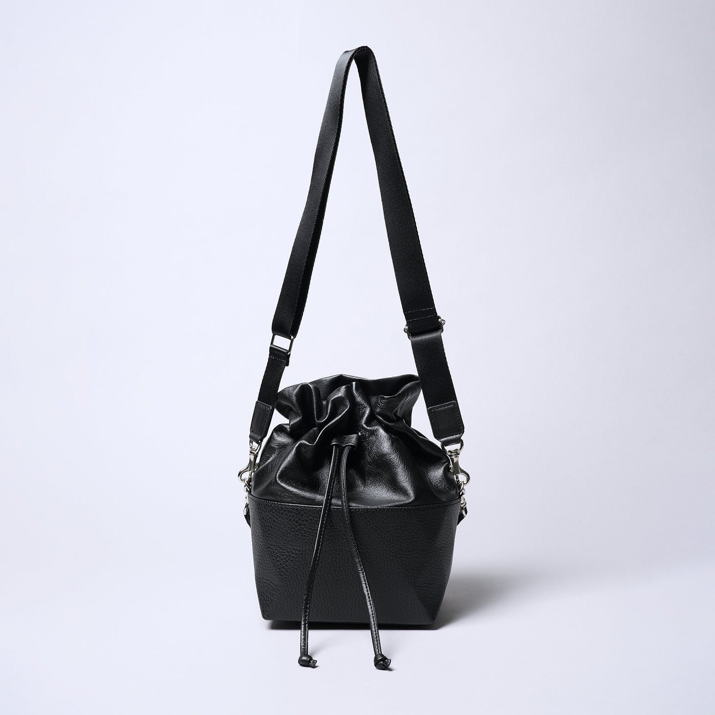 ＜コルミオ＞【VALO】05 KINCHAKU/ブラック×ブラック