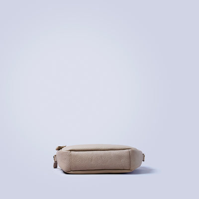 ＜レザリ＞エンボスミニショルダーバッグ/ブラック