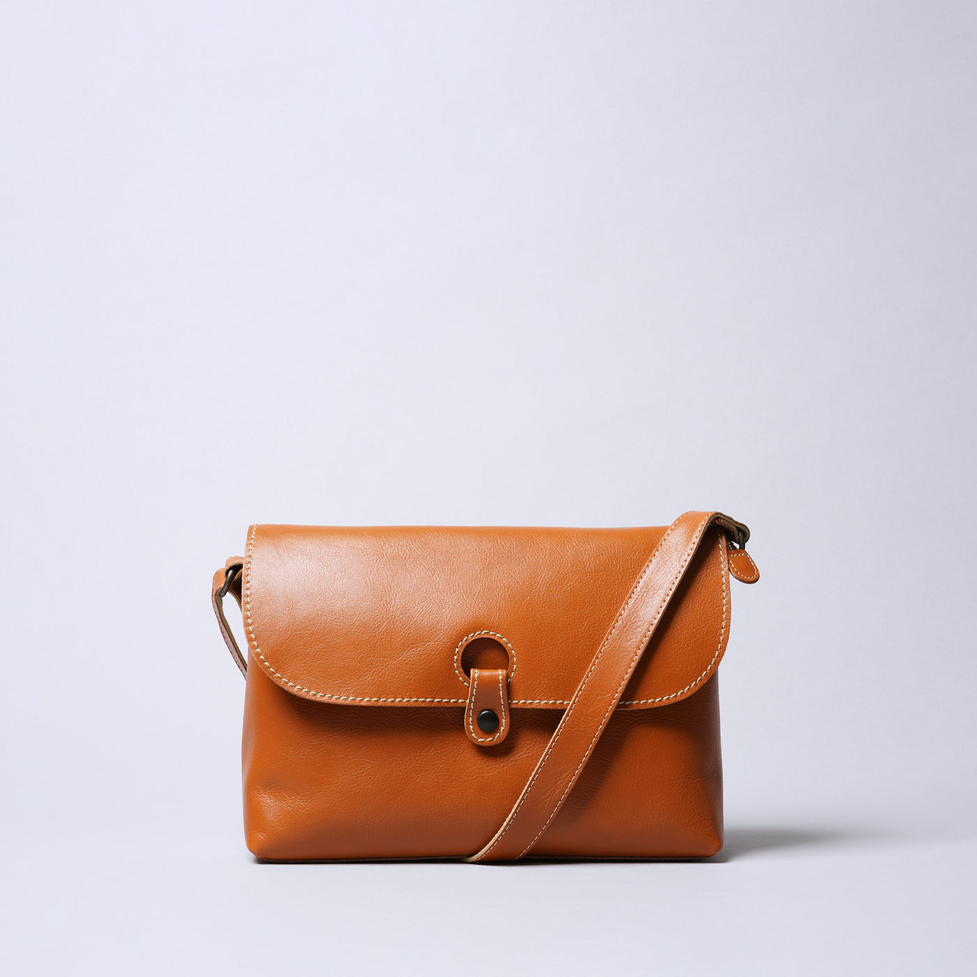 ＜Laisser Faire＞Wolf 斜背包/駱駝色