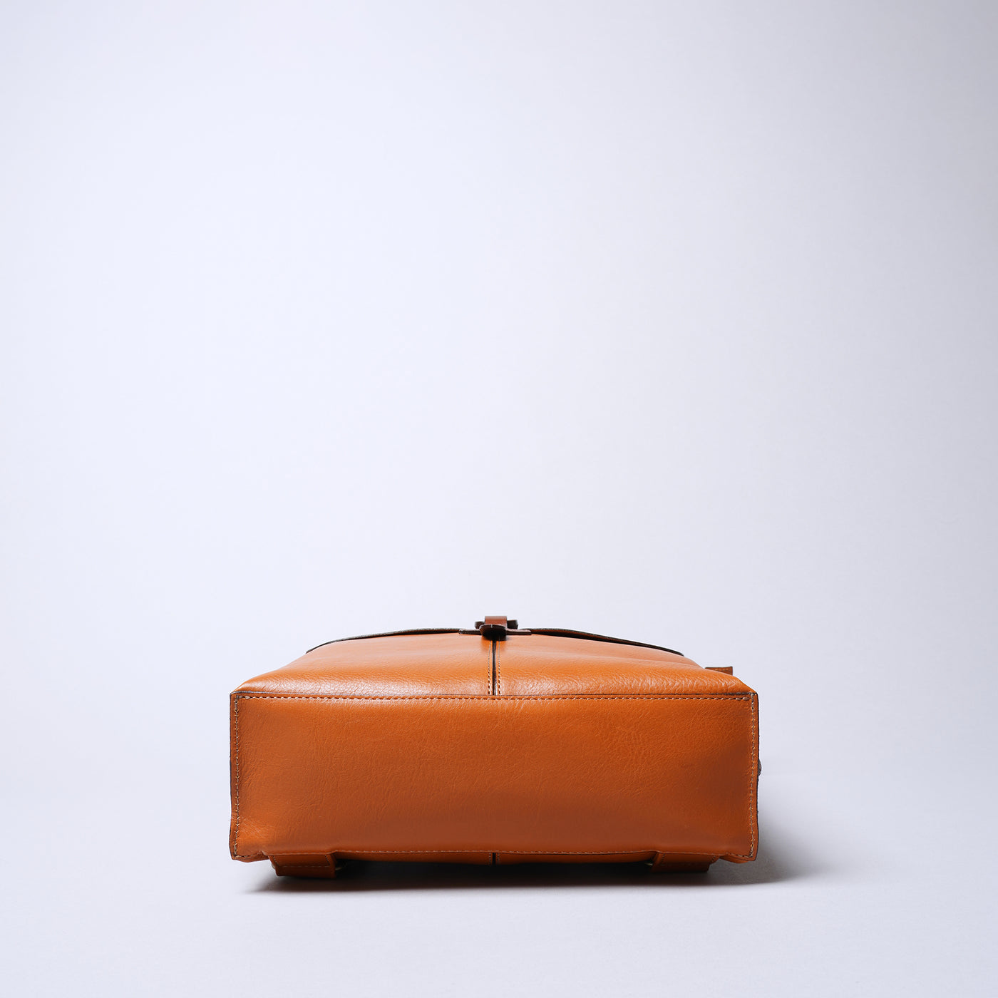 <Laisser Faire> Search Vegetable Tanned Combination Back Pack / Red