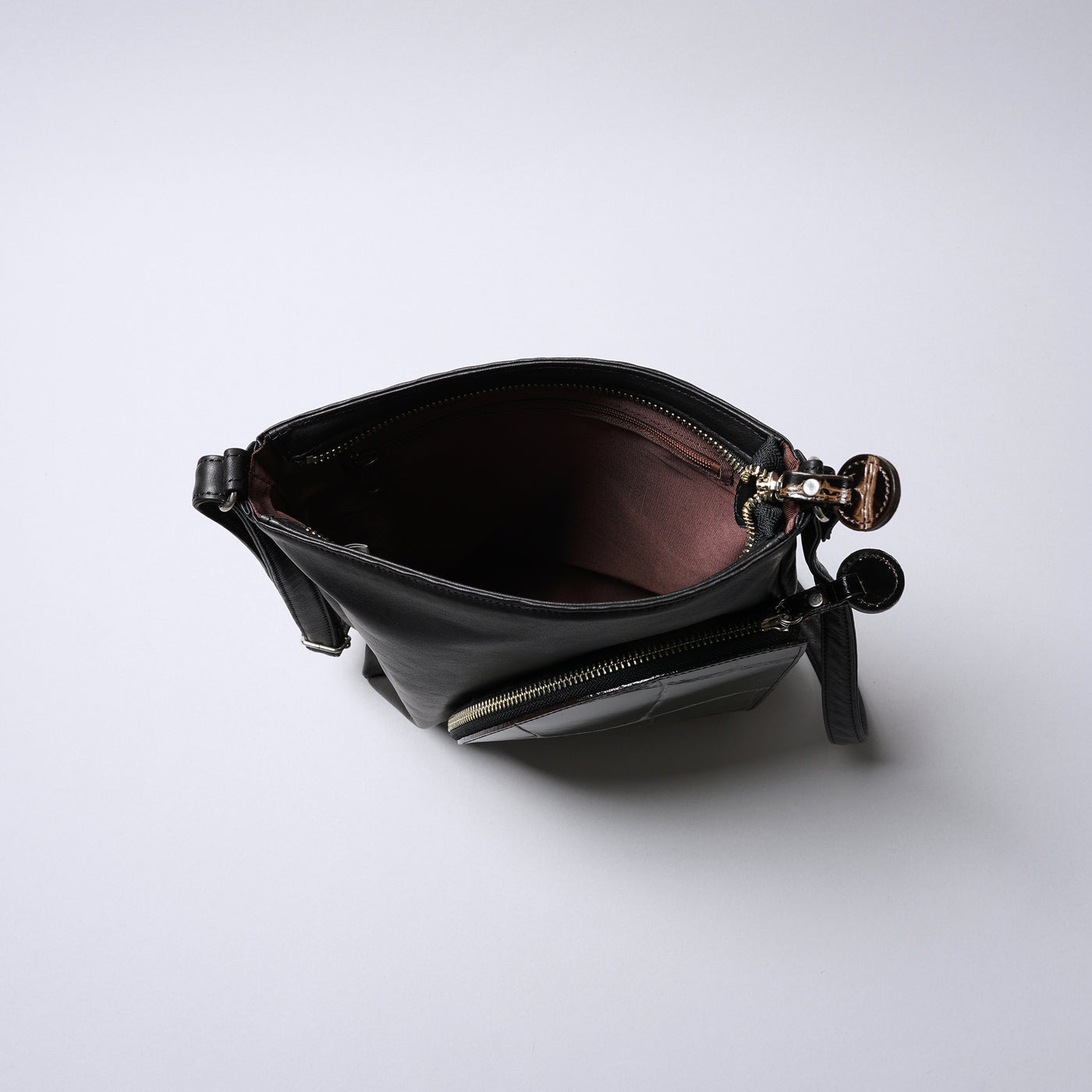 Apollon 直立型斜背包/黑色