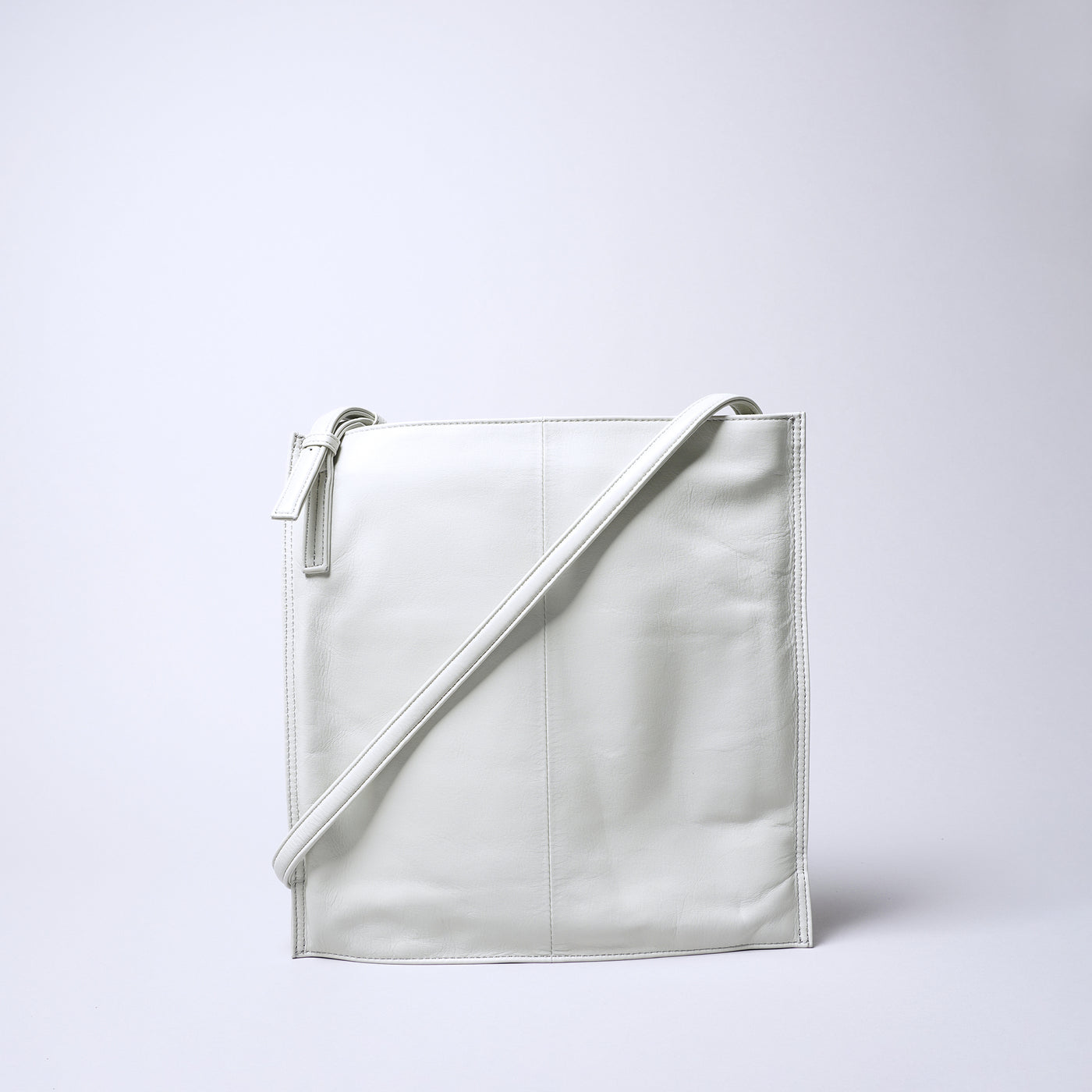 <REAL MIND BL> Fika Thin Gusset Shoulder Bag / Bag