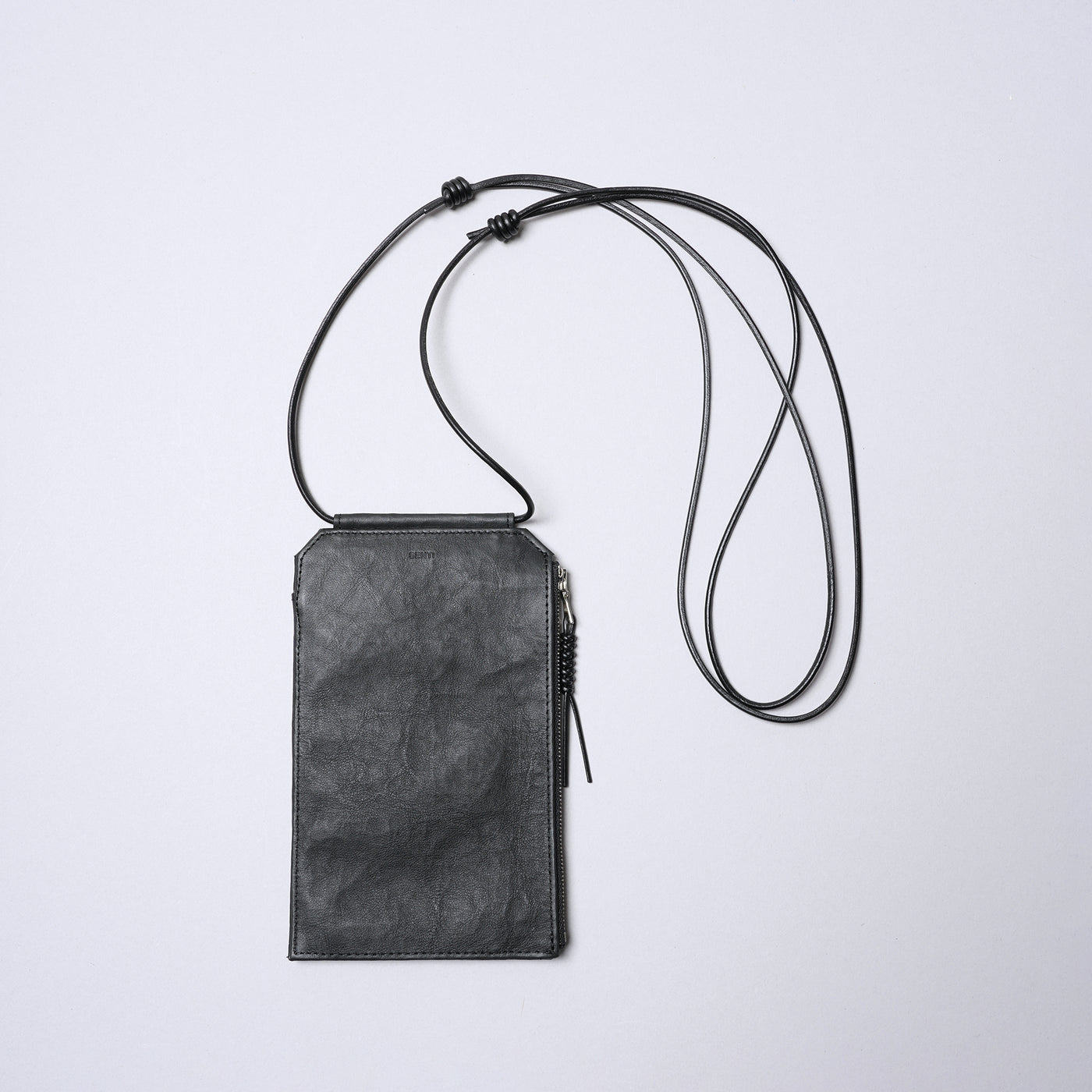 <SENTI FLATTER THE SENSES> Super Lightweight Dyneema Leather Travel Shoulder Bag / Black x Camel