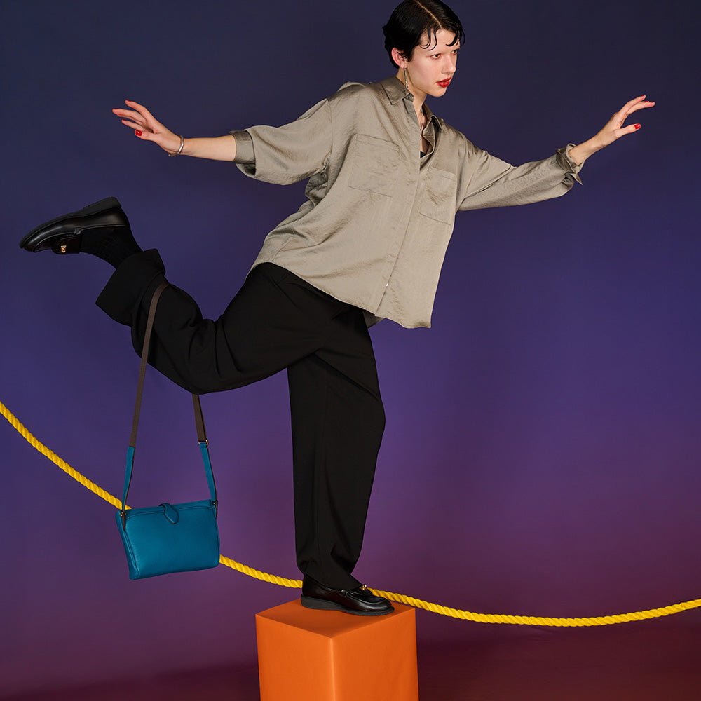 <ETiAM> Shrink Horizontal Mini Shoulder Bag <Cherish> / Turquoise Blue