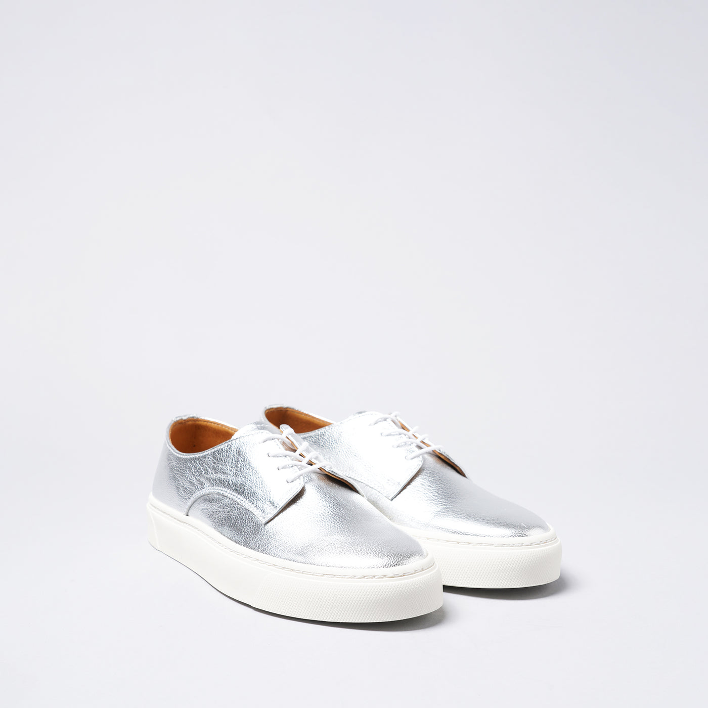 <TOSS> Bath Lace Up Leather Sneaker / Silver