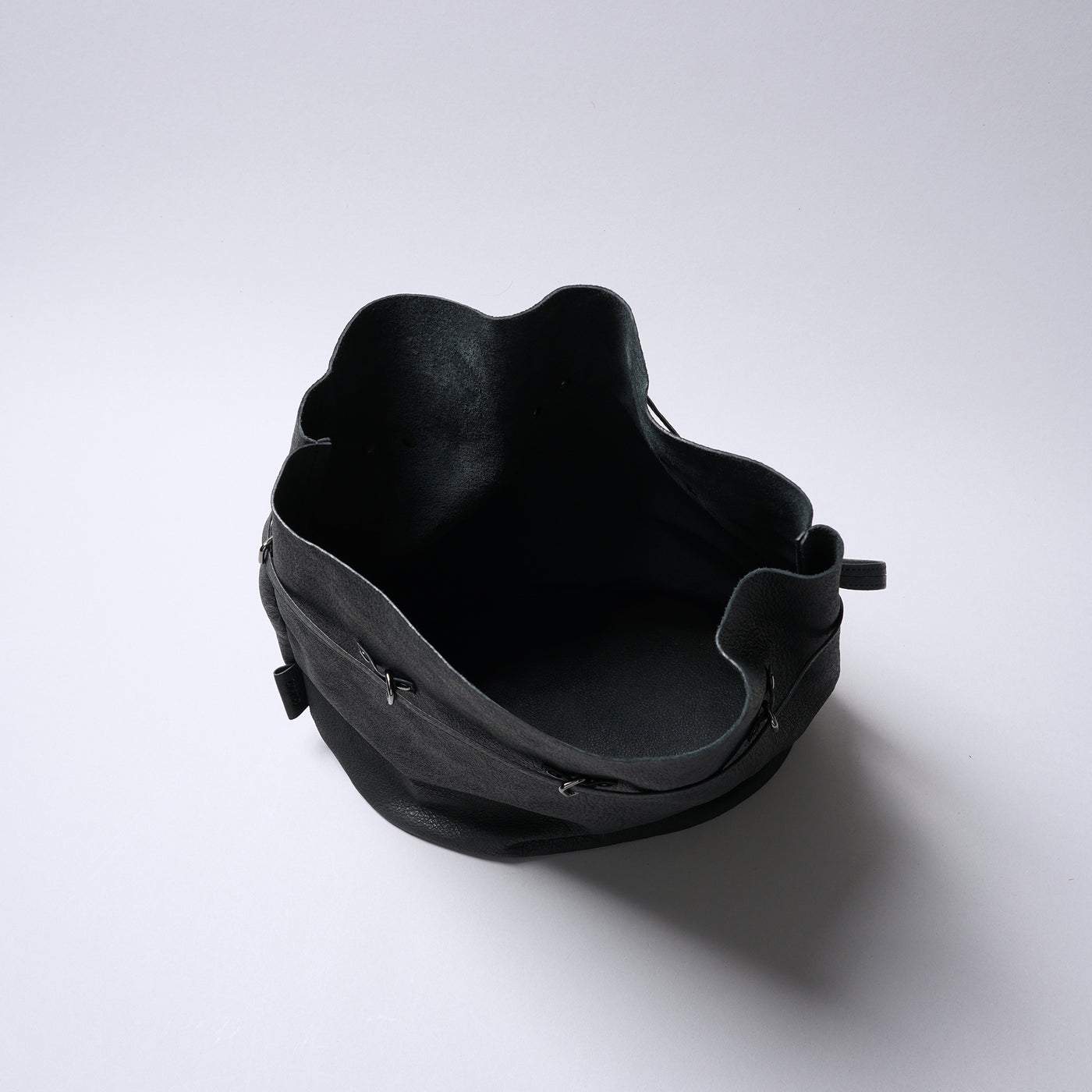 <enrio> Drawstring Bag / Black