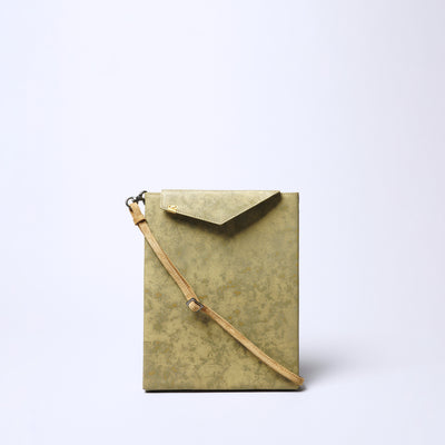 ＜keu＞Skinny Case L（11.5 inch）/黃銅鏽