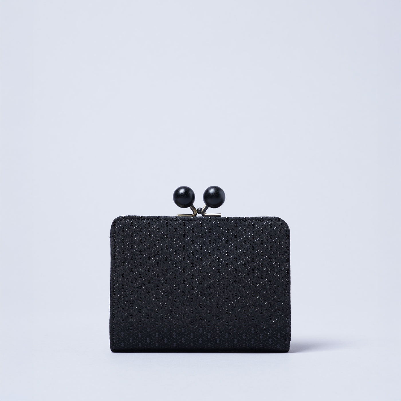 <kissora> Kotoinden Kiss Lock Half Wallet / Hyotan BLK