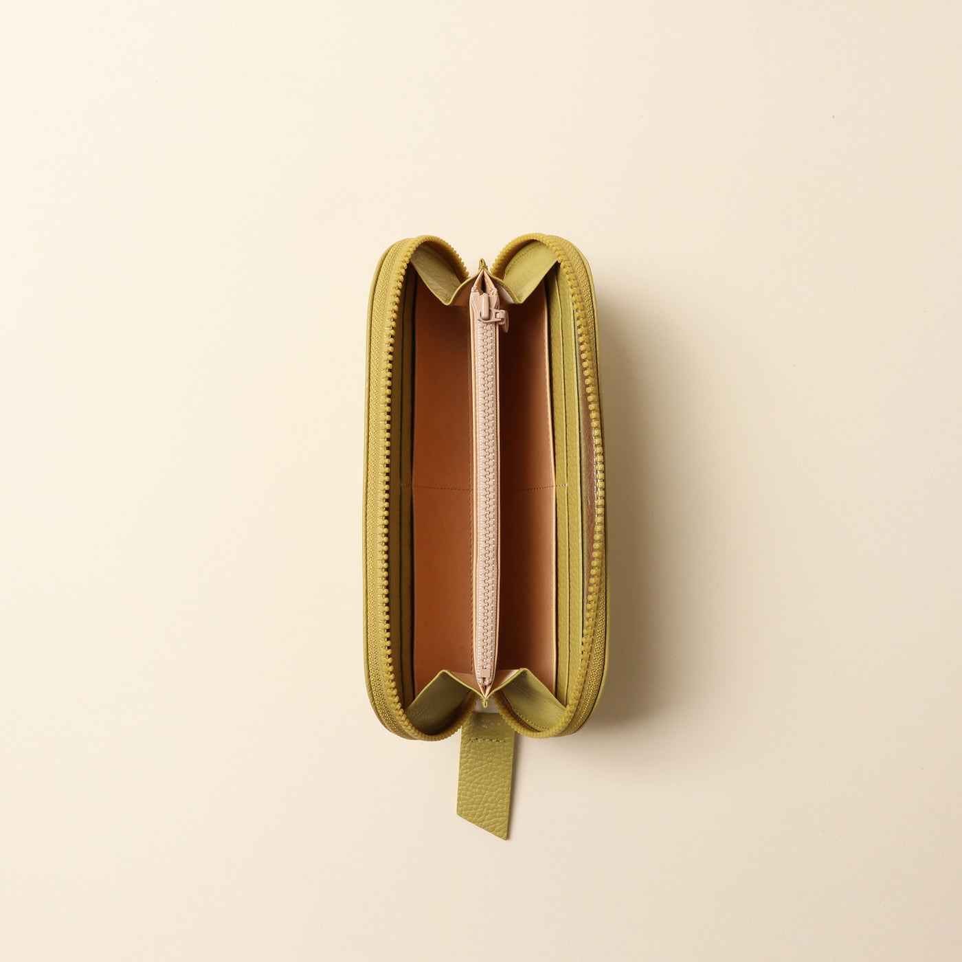 <itten-itten> Round Wallet / Pale Green