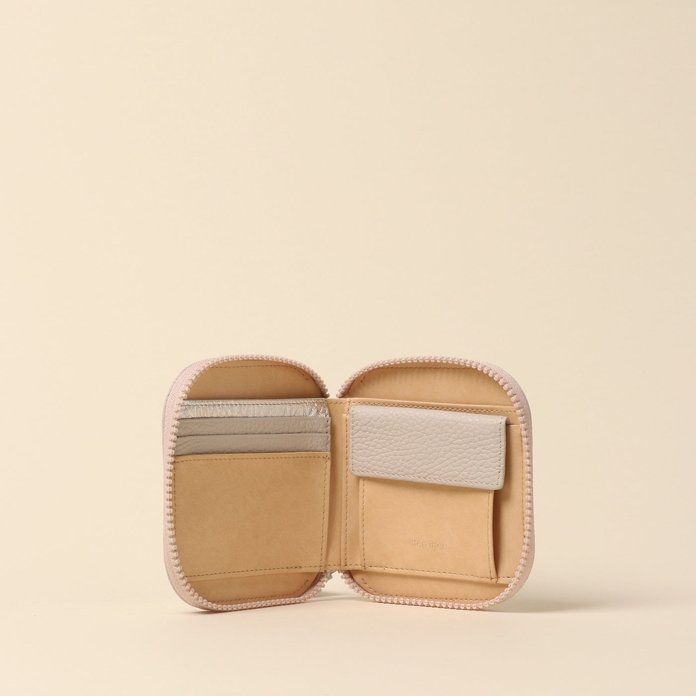 ＜itten-itten > Round Mini Wallet / Saks