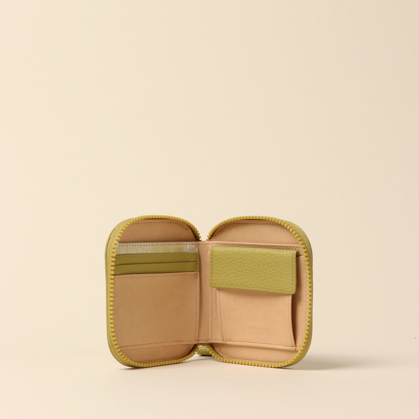 <itten-itten > Round Mini Wallet / Terracotta