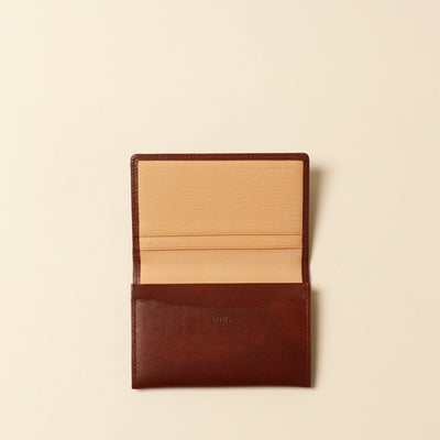 < CYPRIS > Business card holder in white Shirasagi leather, brown