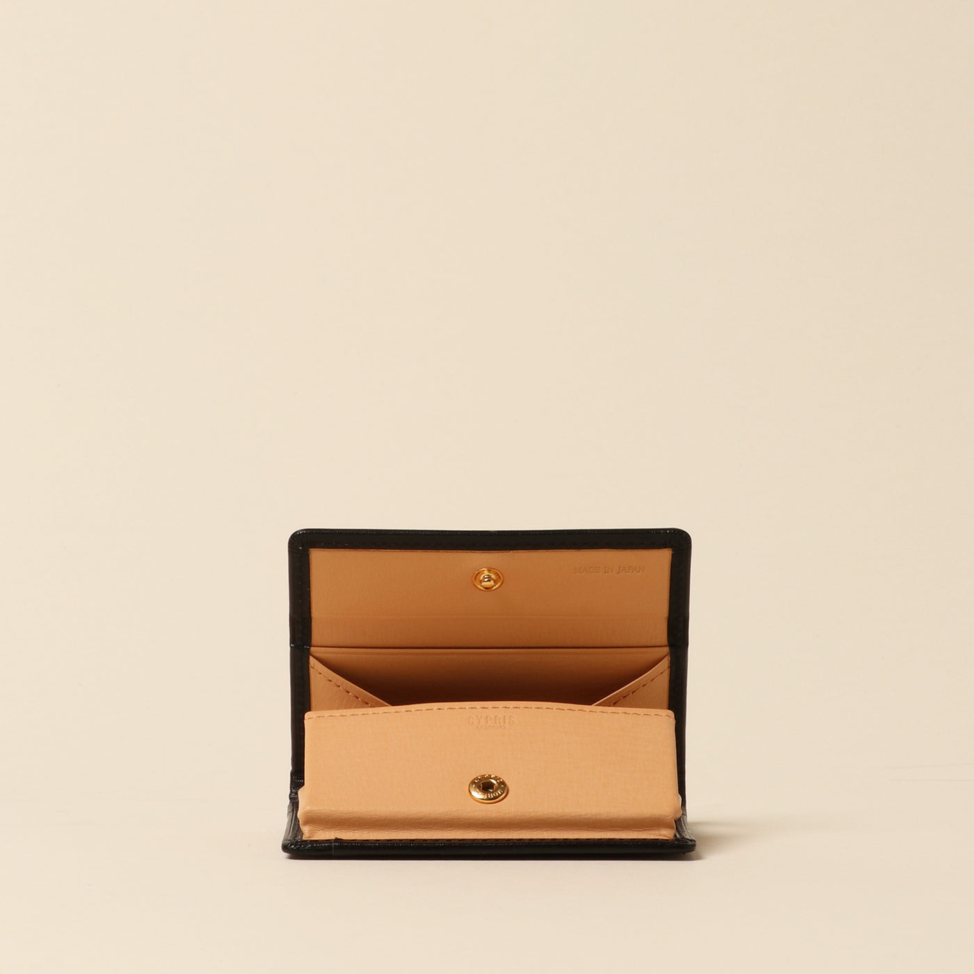 <CYPRIS> White Shirasagi leather box coin purse / brown