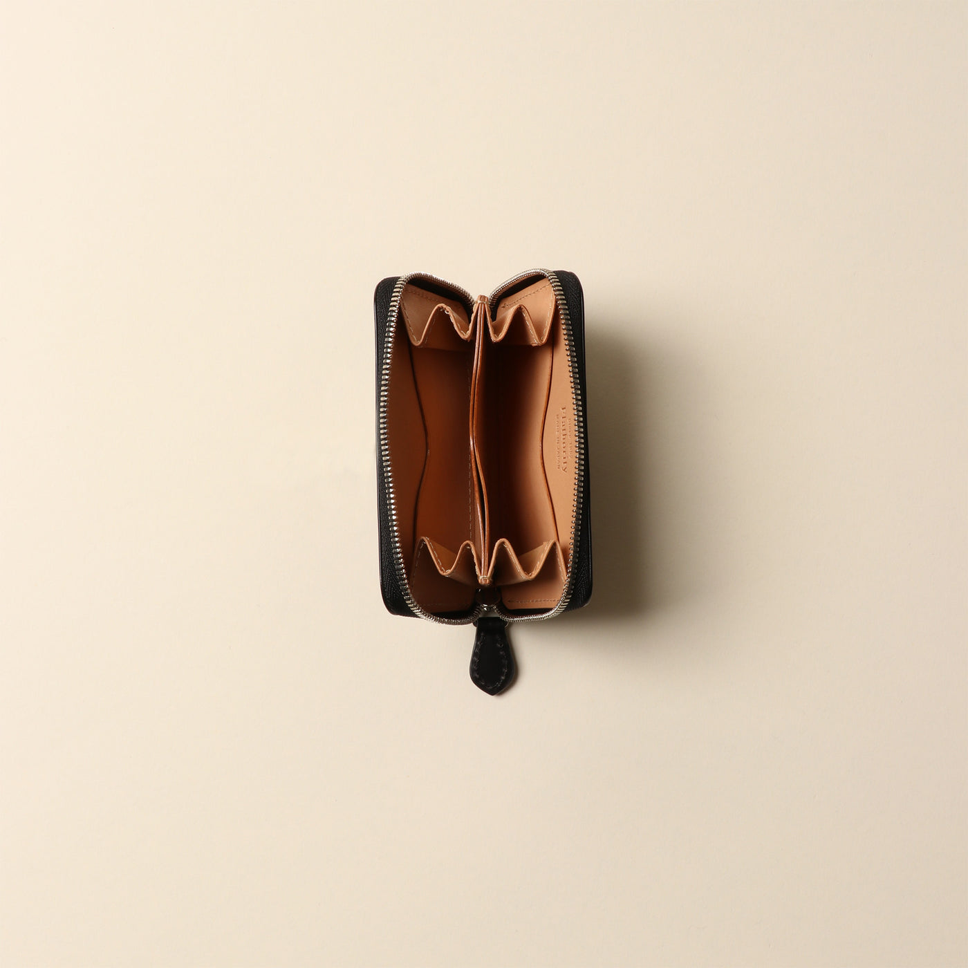 ＜フラソリティ＞ 水染めオイルコードバンラウンドコインケース/ブルー