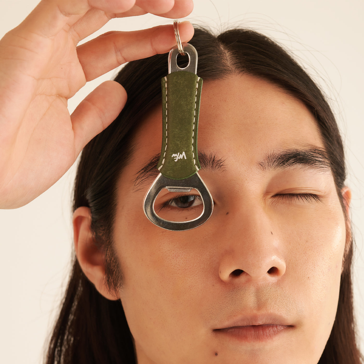 <Mojakawa> Bottle opener key ring / dark green